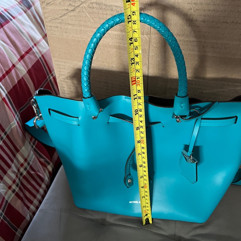 Michael Kors - Picture 8 of 8